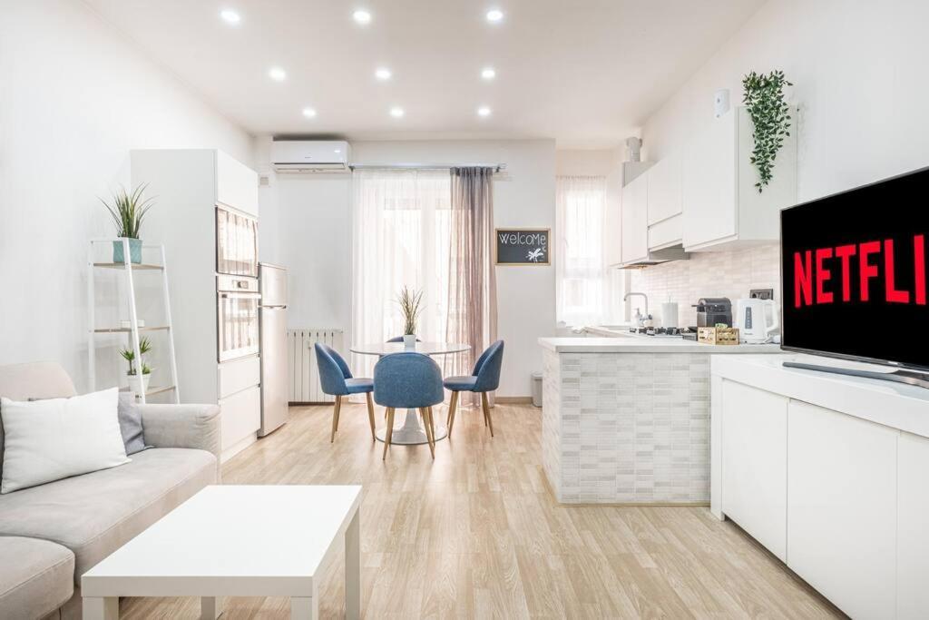 ミラノArtistic House Navigli-Duomo Netflix & Designアパートメント エクステリア 写真